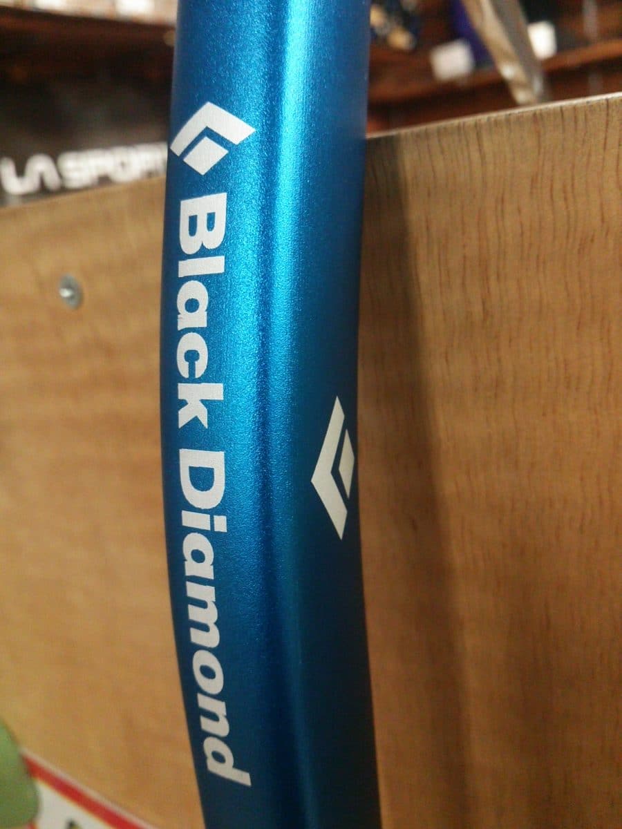 高質 Black Diamond ブラックダイヤモンド スウィフト BD31205 57cm