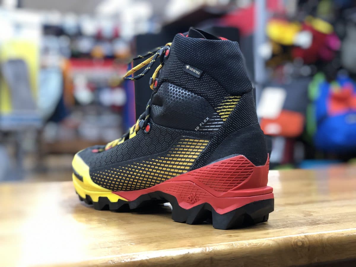 LA SPORTIVA AEQUILIBRIUM ST GTX スポルティバ エクイリビウム ST GTX LA SPORTIVA AEQUILIBRIUM ST GTX スポルティバ エクイリビウム ST GTX