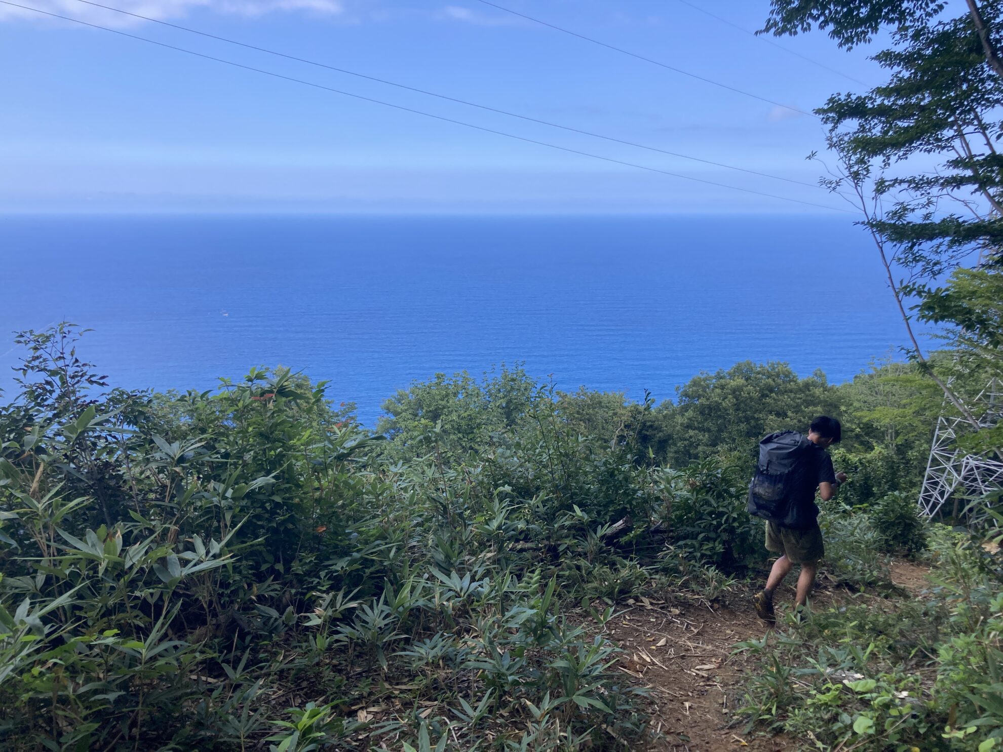 栂海新道終盤突然の海