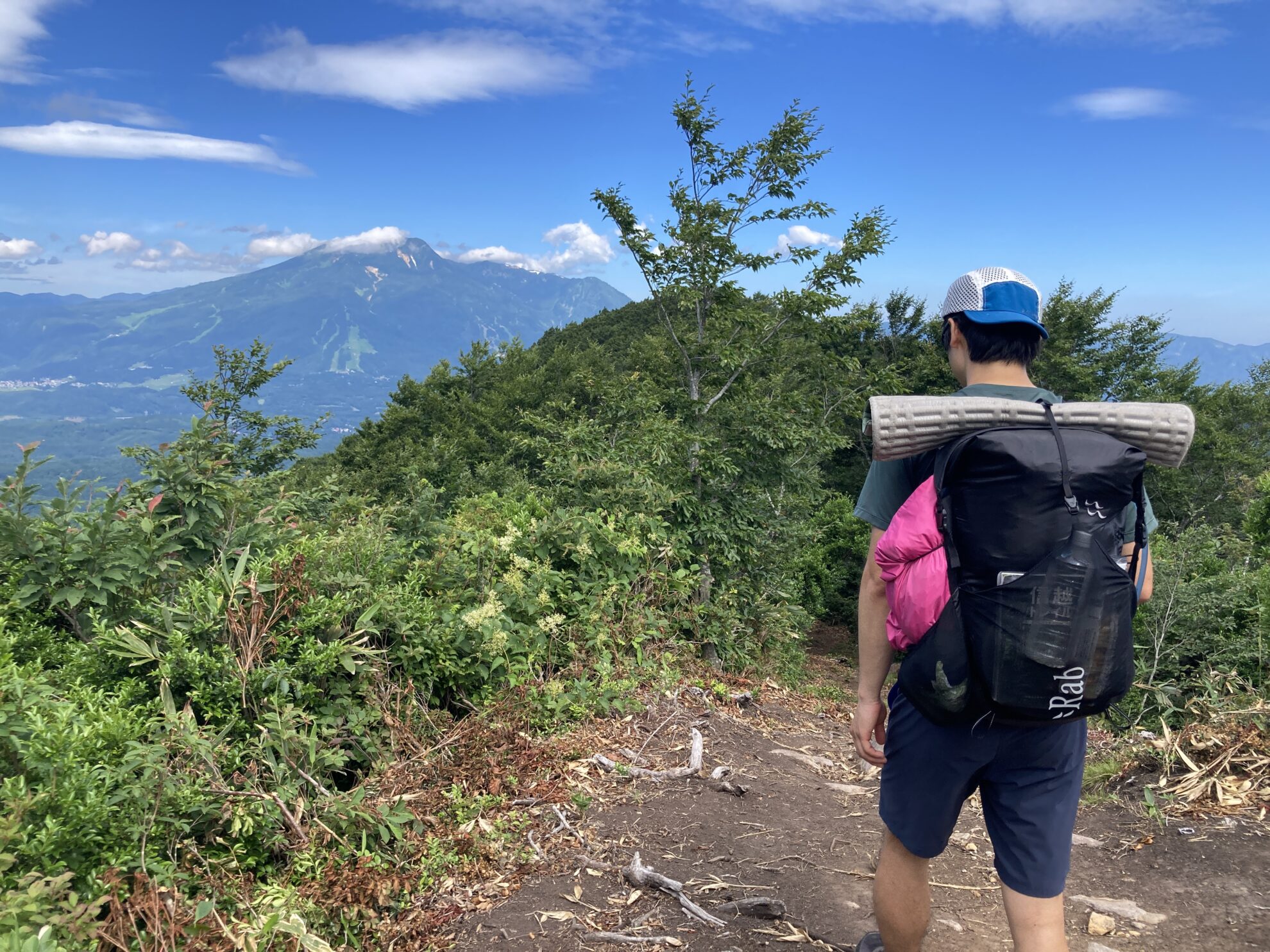 信越トレイル斑尾山中腹より妙高山方面を望む